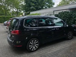 Schwarz Gebraucht 2016 VW Sharan Allstar Van / Kleinbus | 17.299 € (Fairer Preis)