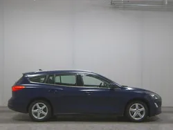 Blau Gebraucht 2020 Ford Focus Cool & Connect Kombi | 9.380 € (Superpreis)