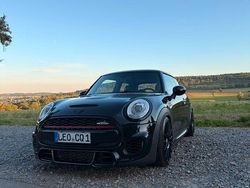 Schwarz Gebraucht 2017 Mini John Cooper Works Kleinwagen | 19.801 € (Fairer Preis)