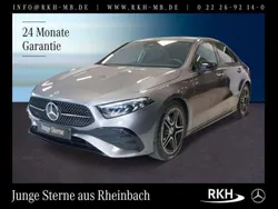 Grau Gebraucht 2024 Mercedes A200 AMG line Limousine | 36.980 € (Teuer)