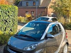 Grau Gebraucht 2011 Smart ForTwo Coupé Coupé | 4.200 € (Guter Preis)