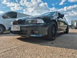 Grün Gebraucht 1997 BMW 523 Kombi | 3.500 €
