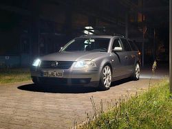 Grau Gebraucht 2003 VW Passat Highline Kombi | 1.750 € (Guter Preis)