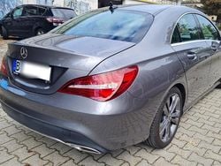 Grau Gebraucht 2019 Mercedes CLA180 Limousine | 19.500 €