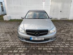 Grau Gebraucht 2011 Mercedes C180 Avantgarde Limousine | 6.900 €