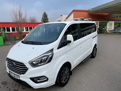 Weiß Gebraucht 2021 Ford Tourneo Custom Van / Kleinbus | 32.500 € (Guter Preis)