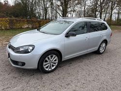 Silber Gebraucht 2012 VW Golf VII Style Limousine | 4.999 € (Fairer Preis)