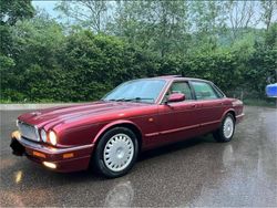Rot Gebraucht 1995 Jaguar XJ6 Limousine | 5.500 €