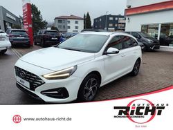 Atlas white / sol Gebraucht 2023 Hyundai i30 Trend Kombi | 17.480 € (Fairer Preis)