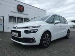 Weiß Gebraucht 2021 Citroën C4 SpaceTourer Van / Kleinbus | 20.990 € (Etwas zu teuer)