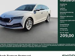 Weiß Gebraucht 2023 Skoda Octavia Style Kombi | 26.114 € (Guter Preis)