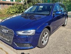 Blau Gebraucht 2012 Audi A4 Ambiente Kombi | 6.300 € (Guter Preis)