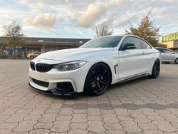 Weiß Gebraucht 2015 BMW 430 M Performance Coupé | 25.995 €
