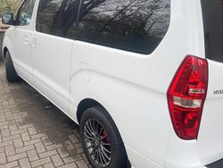 Weiß Gebraucht 2012 Hyundai H-1 Van | 10.300 € (Fairer Preis)