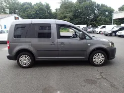 Grau Gebraucht 2014 VW Caddy Trendline Van / Kleinbus | 7.999 € (Etwas zu teuer)