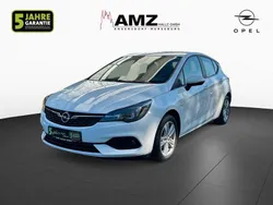 Weiß Gebraucht 2021 Opel Astra Edition Limousine | 10.990 € (Fairer Preis)
