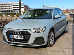 Grau Gebraucht 2024 Audi A1 Sportback Advanced Kleinwagen | 22.700 € (Fairer Preis)