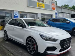 Weiß Gebraucht 2019 Hyundai i30 N Performance Limousine | 19.600 € (Guter Preis)