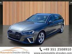 Grau Gebraucht 2024 Audi A4 S-Line Kombi | 35.980 € (Guter Preis)
