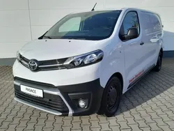 Weiß Gebraucht 2023 Toyota Proace Plus Van | 26.840 € (Etwas zu teuer)