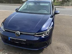 Blau Gebraucht 2021 VW Golf VIII United Limousine | 22.000 € (Guter Preis)