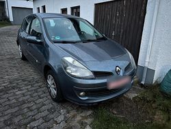 Blau Gebraucht 2006 Renault Clio III Limousine | 2.100 € (Fairer Preis)