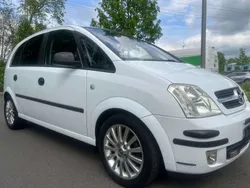 Casabl/arctic/eisweiss/kaolin Gebraucht 2003 Opel Meriva Basis Van / Kleinbus | 4.400 € (Etwas zu teuer)