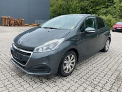 Grau Gebraucht 2018 Peugeot 208 Kleinwagen | 4.300 € (Fairer Preis)