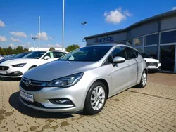 Argonsilber/sovereign/switchbl Gebraucht 2017 Opel Astra Limousine | 13.600 € (Etwas zu teuer)