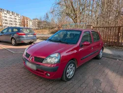 Rot Gebraucht 2002 Renault Clio II Kleinwagen | 400 €