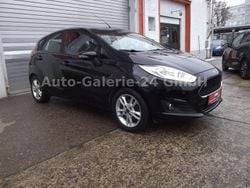 Schwarz Gebraucht 2015 Ford Fiesta Trend Kleinwagen | 5.599 € (Fairer Preis)