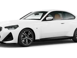 Weiß Gebraucht 2024 BMW 220 Shadowline Coupé | 41.502 € (Etwas zu teuer)