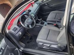 Gebraucht 2004 VW Golf IV Sportline Limousine | 2.200 € (Etwas zu teuer)