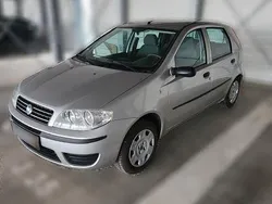 Grau Gebraucht 2004 Fiat Punto Kleinwagen | 3.490 €