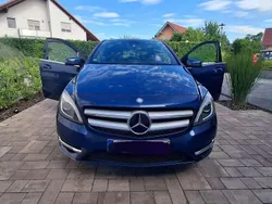 Blau Gebraucht 2012 Mercedes B200 Van / Kleinbus | 6.950 € (Superpreis)
