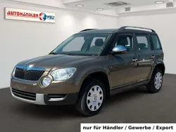 Braun Gebraucht 2013 Skoda Yeti Active SUV | 3.499 €
