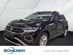 Schwarz (metallic) Gebraucht 2024 VW T-Roc Life SUV | 21.600 € (Guter Preis)