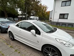 Weiß Gebraucht 2011 Peugeot 207 CC Cabrio | 3.000 €