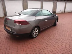 Grau Gebraucht 2011 Renault Mégane Cabriolet Dynamique Cabrio | 5.650 € (Fairer Preis)