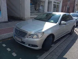 Silber Gebraucht 2011 Mercedes 200 Limousine | 5.400 €