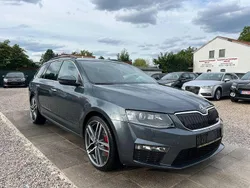 Grau Gebraucht 2017 Skoda Octavia Sport Kombi | 18.999 € (Fairer Preis)