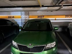 Grün Gebraucht 2017 Skoda Rapid Kleinwagen | 9.900 € (Fairer Preis)