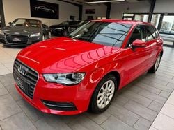 Rot Gebraucht 2013 Audi A3 Attraction Limousine | 9.950 € (Superpreis)