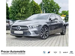 Grau Gebraucht 2021 Mercedes A180 Style Limousine | 23.480 € (Guter Preis)