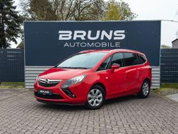 Rot Gebraucht 2014 Opel Zafira Tourer Cosmo Van / Kleinbus | 8.750 € (Fairer Preis)