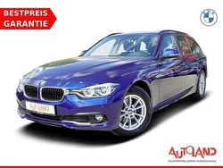 Blau Gebraucht 2019 BMW 320 Advantage Kombi | 24.950 € (Fairer Preis)