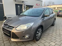 Braun Gebraucht 2014 Ford Focus Titanium Limousine | 3.490 € (Superpreis)