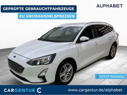 Frostweiß (metallic) Gebraucht 2020 Ford Focus Cool & Connect Kombi | 11.997 € (Guter Preis)