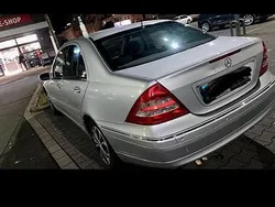Silber Gebraucht 2002 Mercedes C180 Limousine | 600 € (Superpreis)