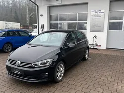 Schwarz Gebraucht 2017 VW Golf Sportsvan Highline Van / Kleinbus | 15.900 € (Etwas zu teuer)